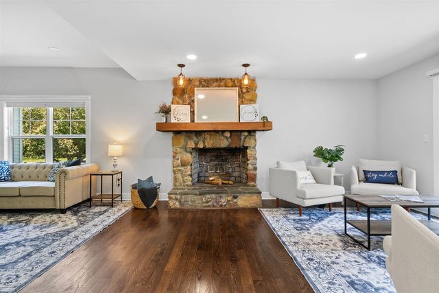 980 Serenity Way, Ann Arbor, MI 48103
