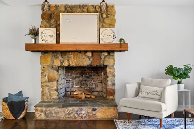 980 Serenity Way, Ann Arbor, MI 48103