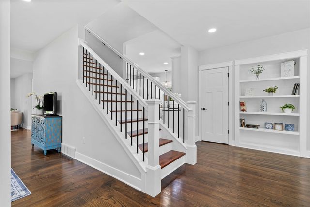 980 Serenity Way, Ann Arbor, MI 48103