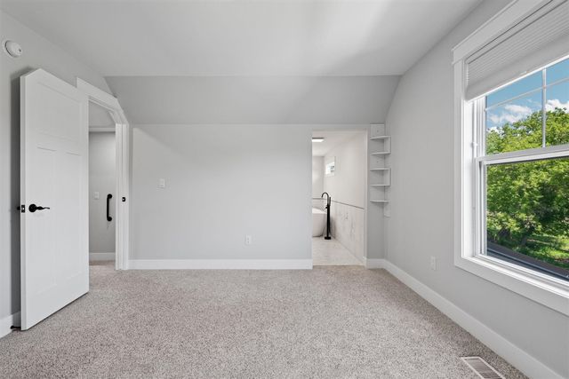 980 Serenity Way, Ann Arbor, MI 48103