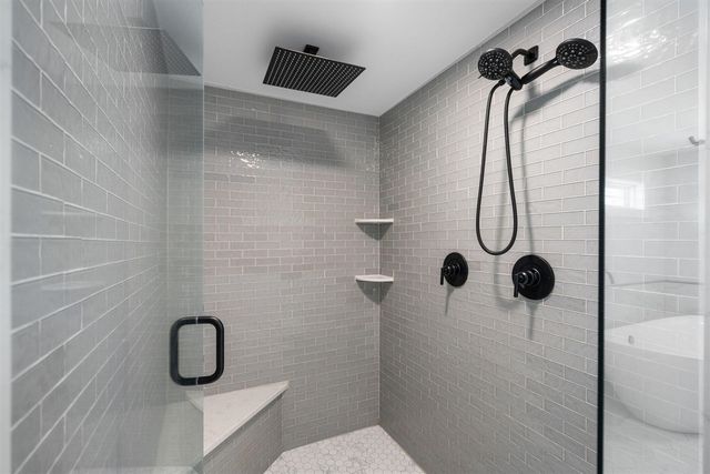 980 Serenity Way, Ann Arbor, MI 48103