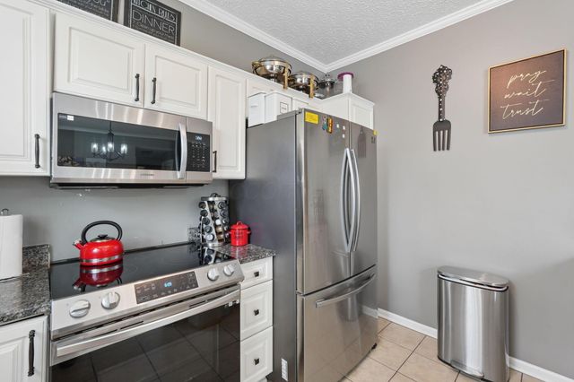 5967 Naughten Pond Drive, Columbus, OH 43213