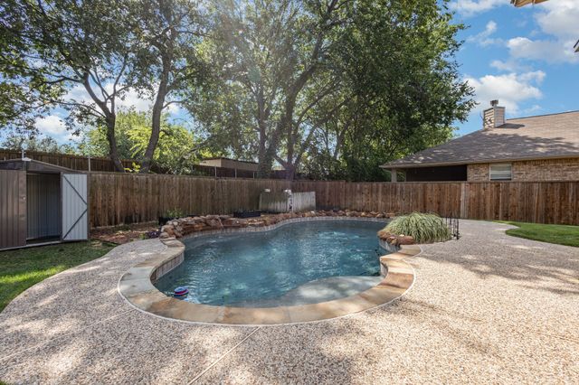 6913 Willow Crest Drive, Mckinney, TX 75070