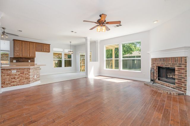 6913 Willow Crest Drive, Mckinney, TX 75070