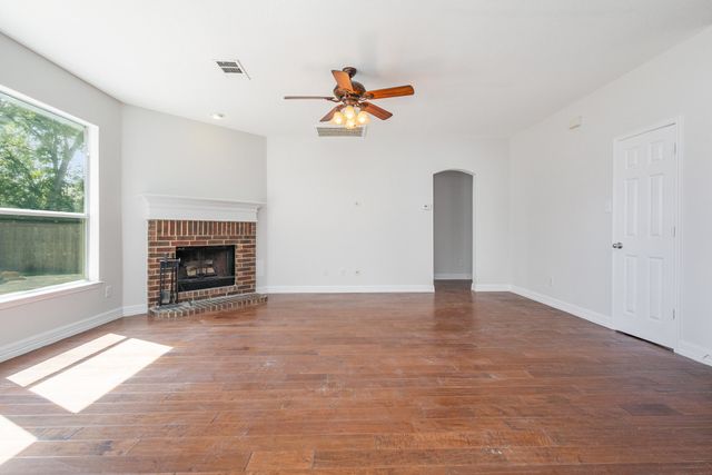 6913 Willow Crest Drive, Mckinney, TX 75070