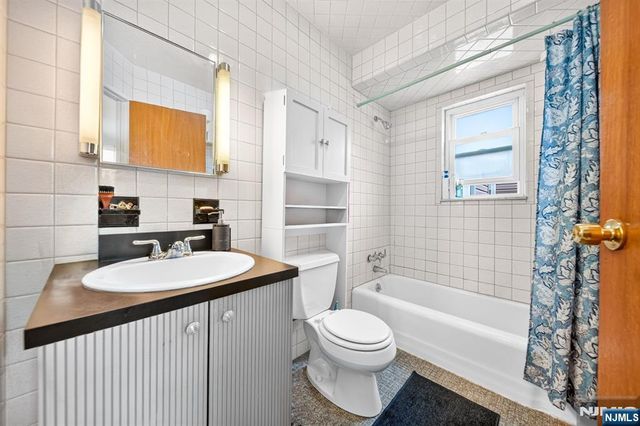 9 Cambridge Avenue, Garfield, NJ 07026