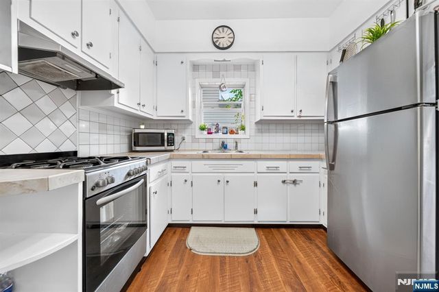 9 Cambridge Avenue, Garfield, NJ 07026