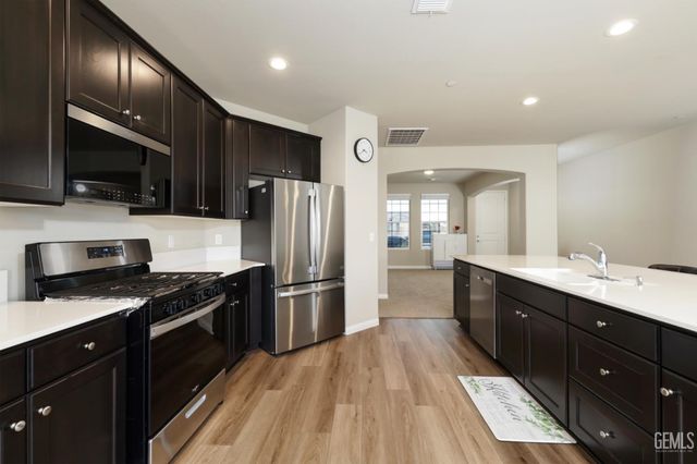 4617 Freestone, Bakersfield, CA 93306