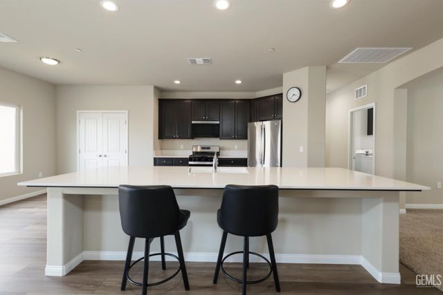 4617 Freestone, Bakersfield, CA 93306