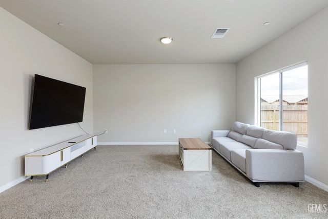 4617 Freestone, Bakersfield, CA 93306