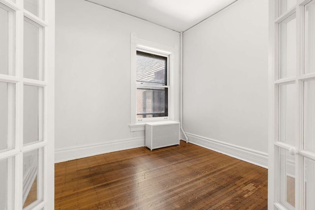 532 W Fullerton Parkway, Chicago, IL 60614