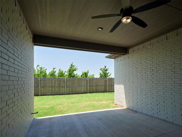 16309 Blackberry Farm Road, Oklahoma City, OK 73013