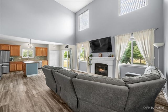 2046 Hearthstone Avenue, Yorkville, IL 60560