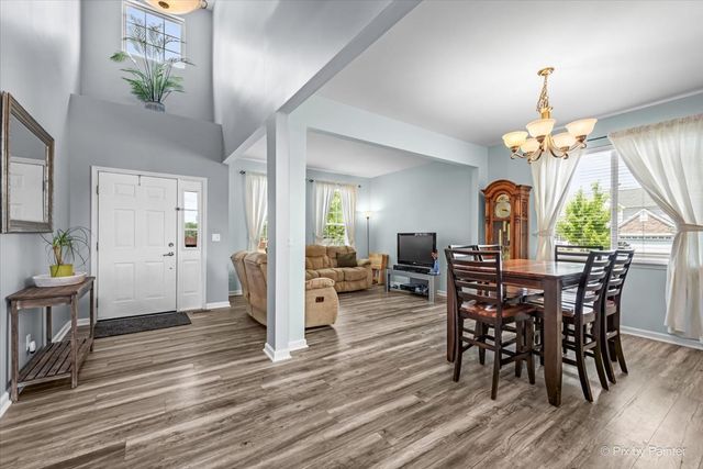 2046 Hearthstone Avenue, Yorkville, IL 60560