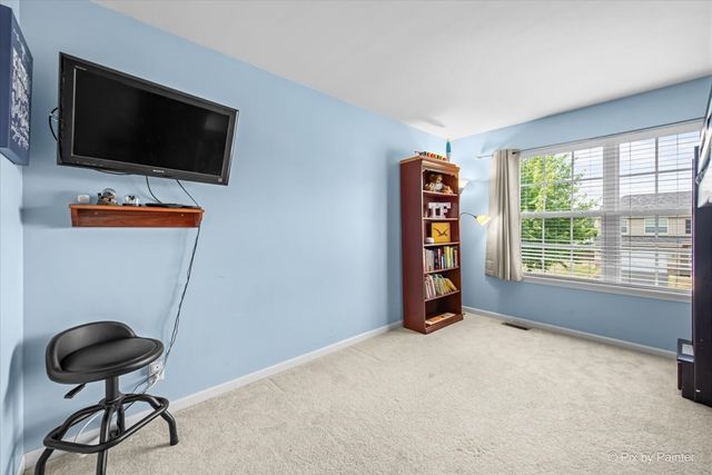 2046 Hearthstone Avenue, Yorkville, IL 60560