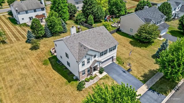 2046 Hearthstone Avenue, Yorkville, IL 60560
