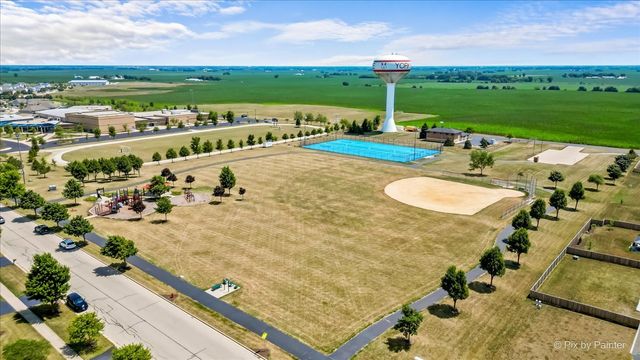 2046 Hearthstone Avenue, Yorkville, IL 60560