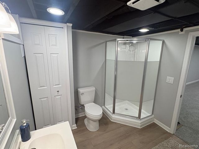 15044 Oceana Avenue, Allen Park, MI 48101