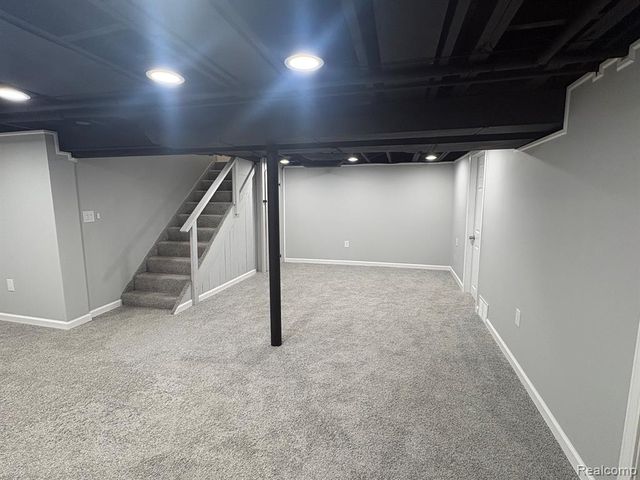 15044 Oceana Avenue, Allen Park, MI 48101