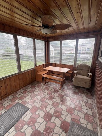 15044 Oceana Avenue, Allen Park, MI 48101