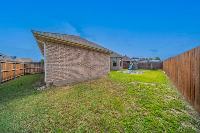 5872 Nathaniel Drive, Fort Worth, TX 76179