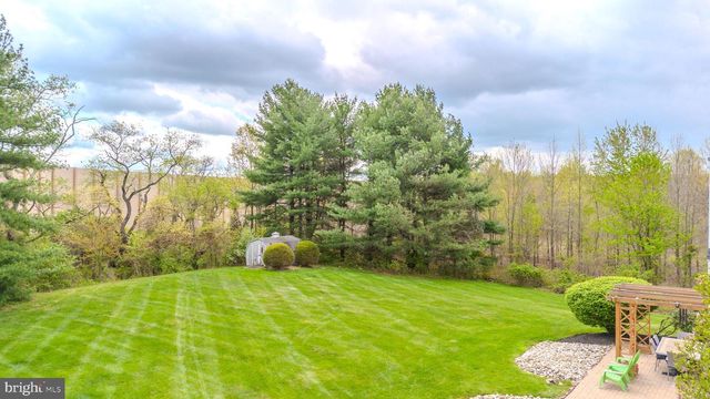 23 E KINCAID DR, West Windsor, NJ 08550