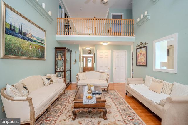 23 E KINCAID DR, West Windsor, NJ 08550