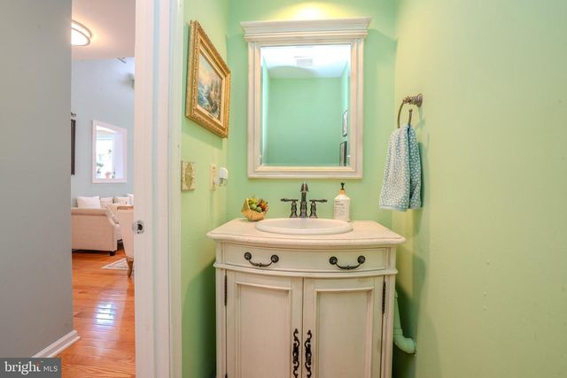 23 E KINCAID DR, West Windsor, NJ 08550