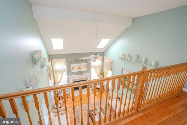 23 E KINCAID DR, West Windsor, NJ 08550