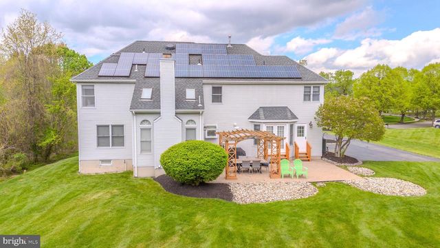 23 E KINCAID DR, West Windsor, NJ 08550