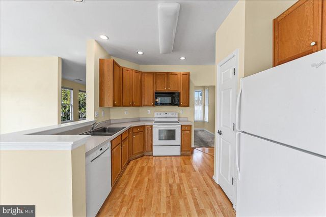 191 E HUNTING HORN LN, Glen Mills, PA 19342