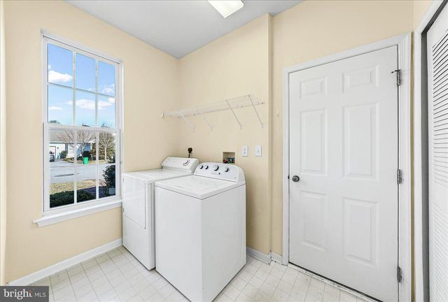 191 E HUNTING HORN LN, Glen Mills, PA 19342