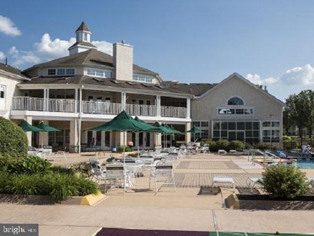 191 E HUNTING HORN LN, Glen Mills, PA 19342