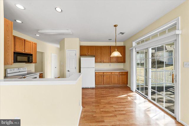 191 E HUNTING HORN LN, Glen Mills, PA 19342