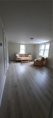 57 E FOSTER CENTER Road W, Foster, RI 02825