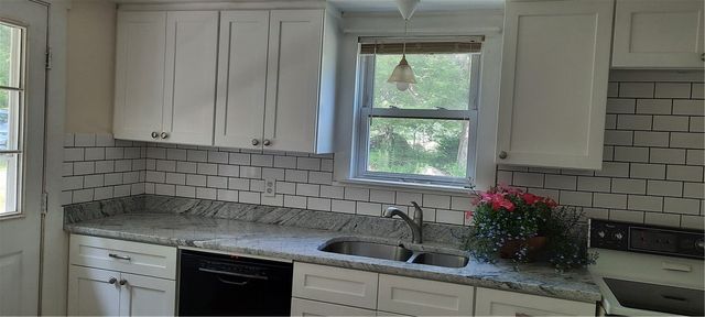 57 E FOSTER CENTER Road W, Foster, RI 02825