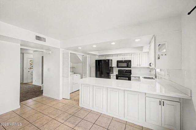 8548 E MCDONALD Drive, Scottsdale, AZ 85250