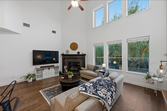 11129 Cherisse DR, Austin, TX 78739