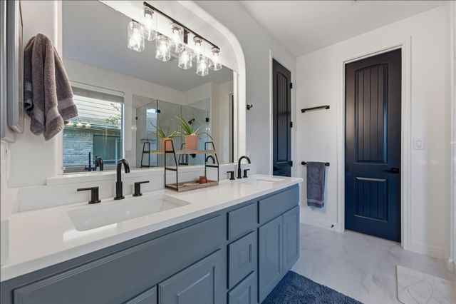 11129 Cherisse DR, Austin, TX 78739