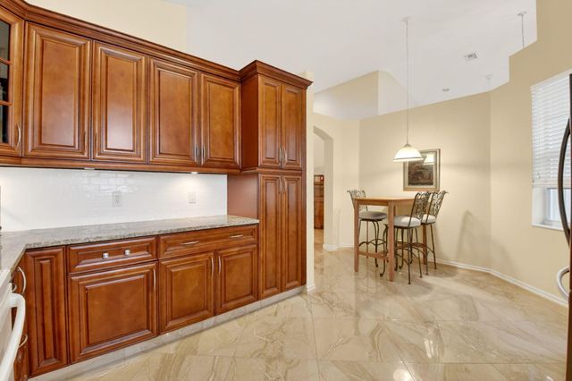 6164 Petunia Road, Delray Beach, FL 33484