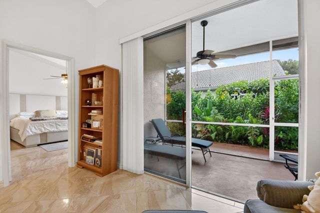 6164 Petunia Road, Delray Beach, FL 33484