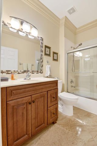 6164 Petunia Road, Delray Beach, FL 33484