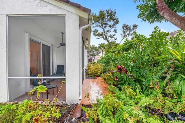 6164 Petunia Road, Delray Beach, FL 33484