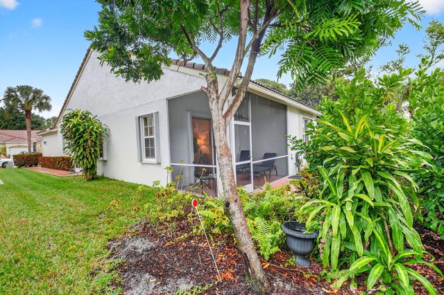 6164 Petunia Road, Delray Beach, FL 33484