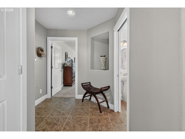 2442 Nw BROADWAY St, Albany, OR 97321