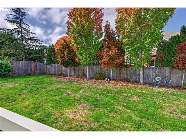 2442 Nw BROADWAY St, Albany, OR 97321