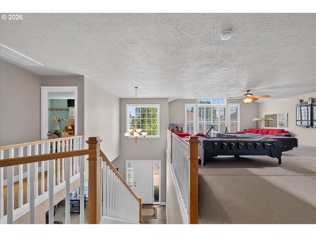 2442 Nw BROADWAY St, Albany, OR 97321