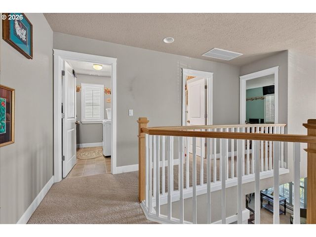 2442 Nw BROADWAY St, Albany, OR 97321
