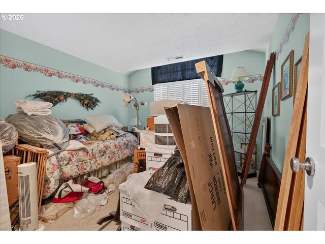 2442 Nw BROADWAY St, Albany, OR 97321