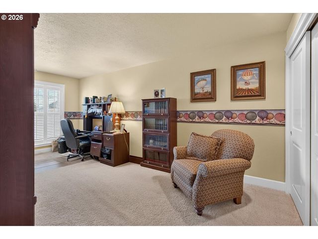 2442 Nw BROADWAY St, Albany, OR 97321